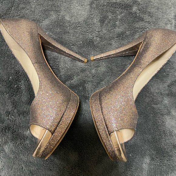 Vera Wang Lavender Label Selima Platform Pump - Picture 3 of 3